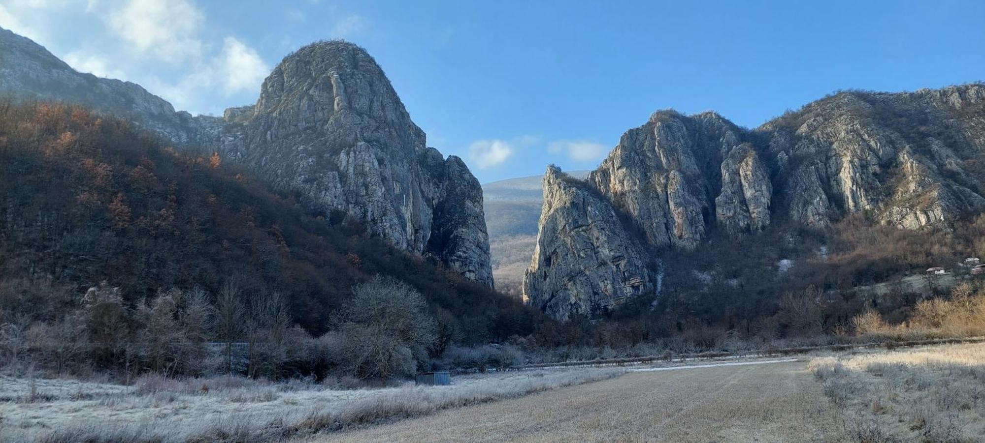 Golemi Kamik Pirot Vlasi Εξωτερικό φωτογραφία